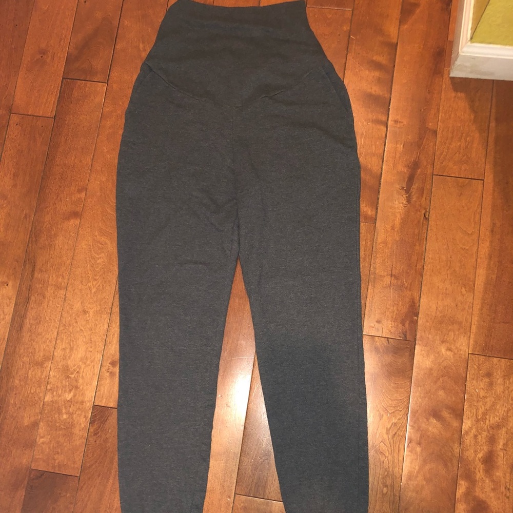 Maternity leggings